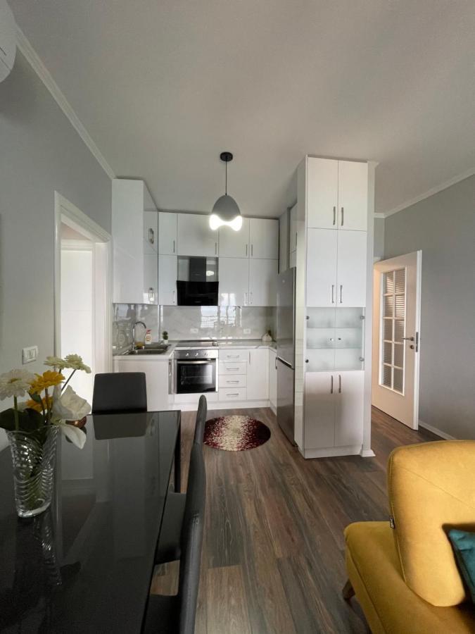 Kelvi'S Apartment Поградец Экстерьер фото